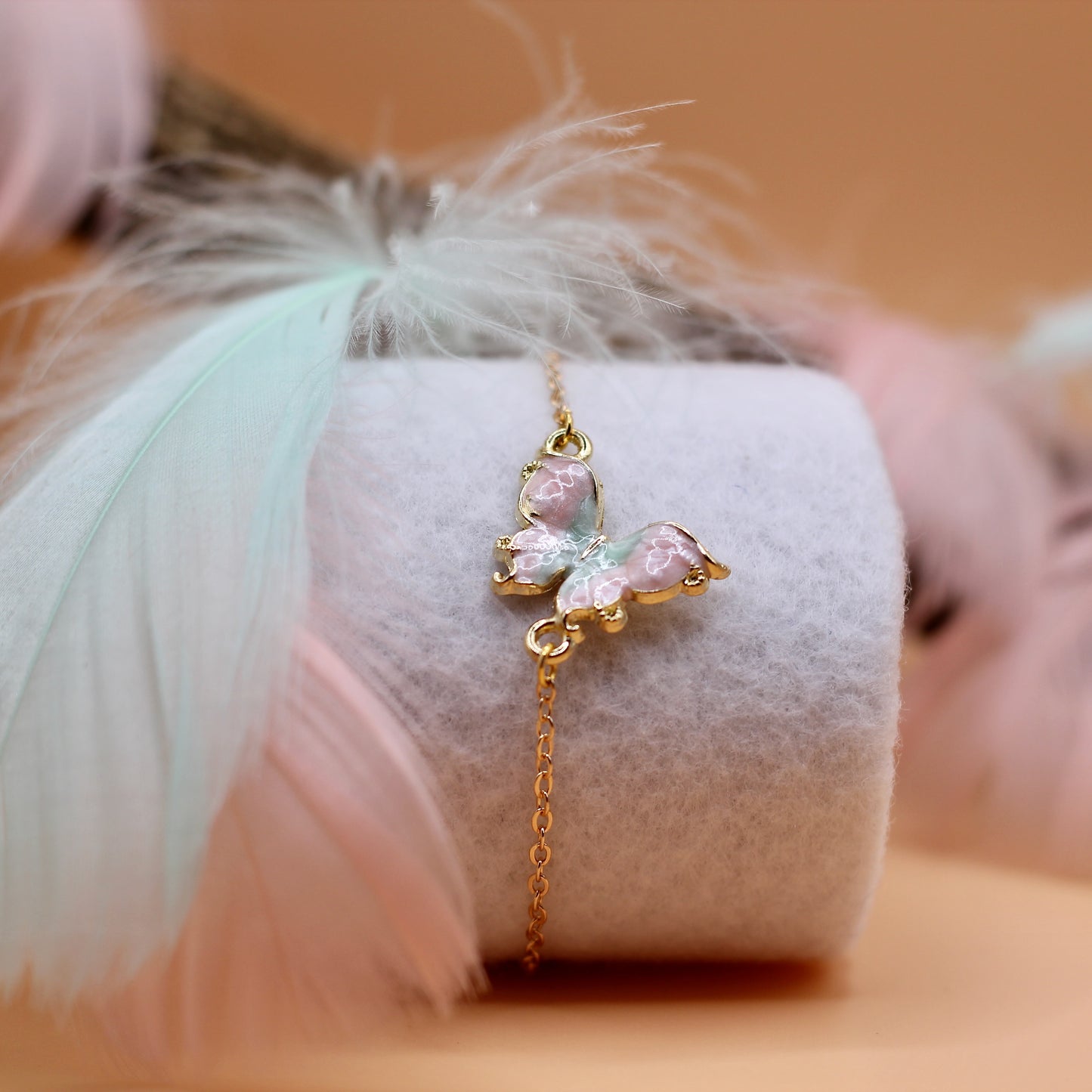 Armband pastel vlinder