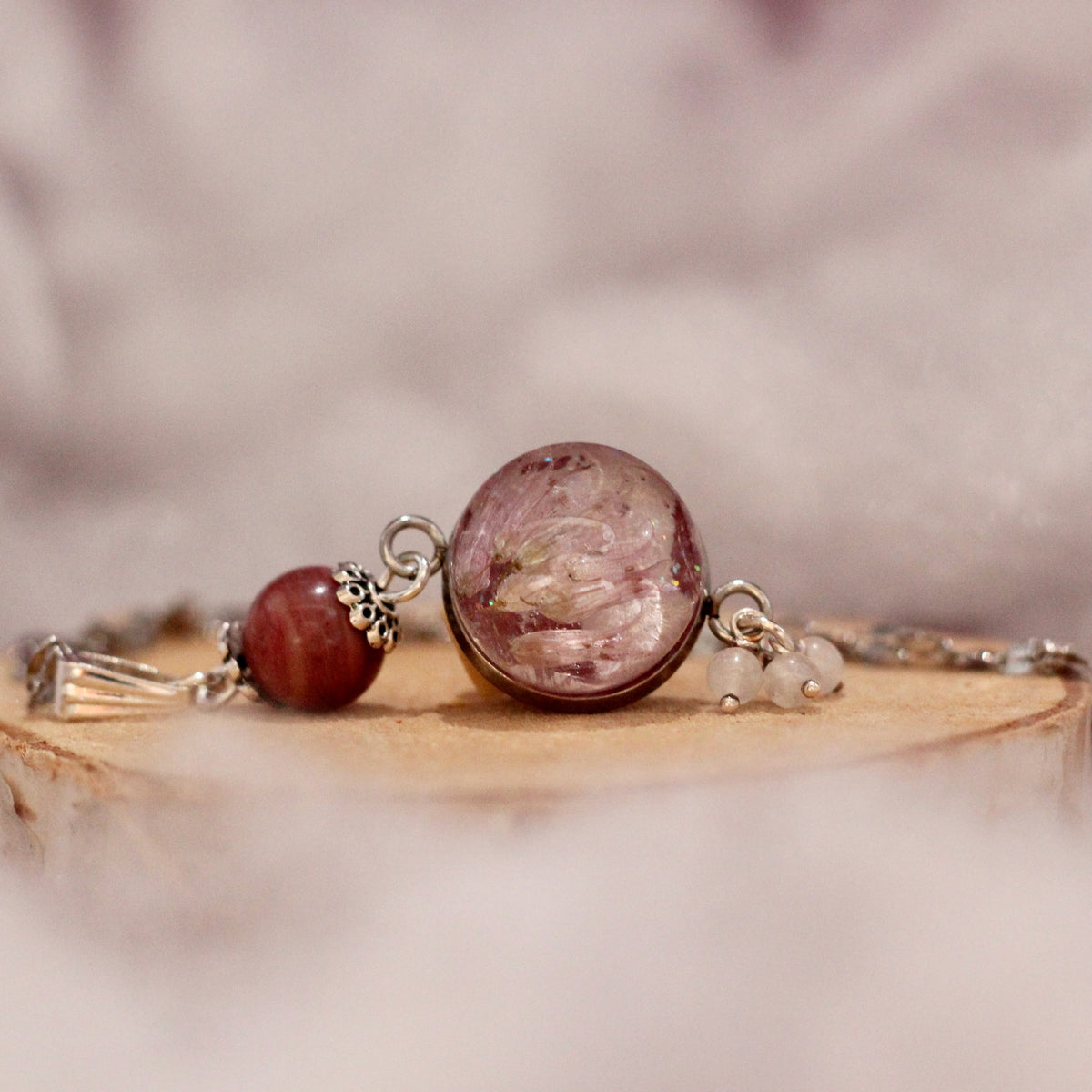 Ketting 'Pink Aura Petals' met rhodocrosiet en maansteen