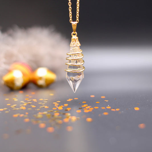 Ketting met pendel en bladgoud