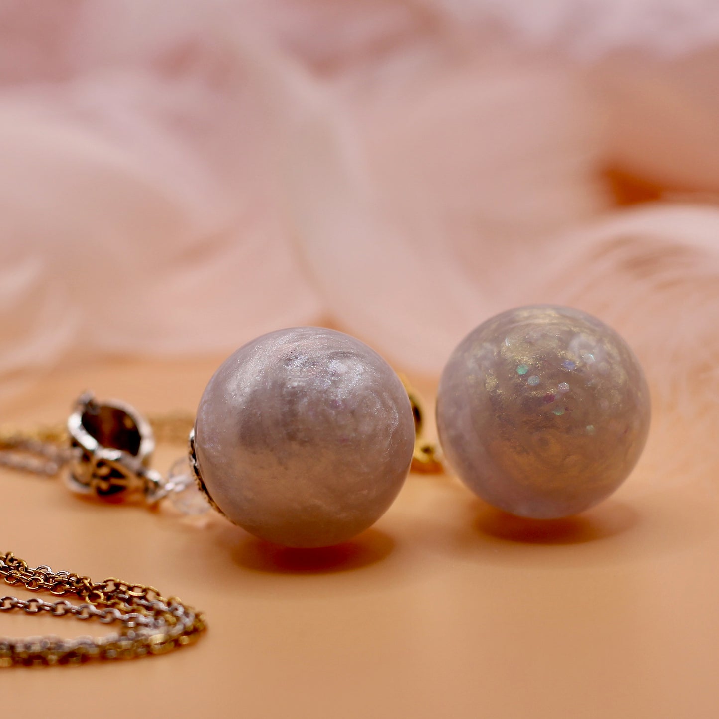 Necklace 'Silk Sonic'