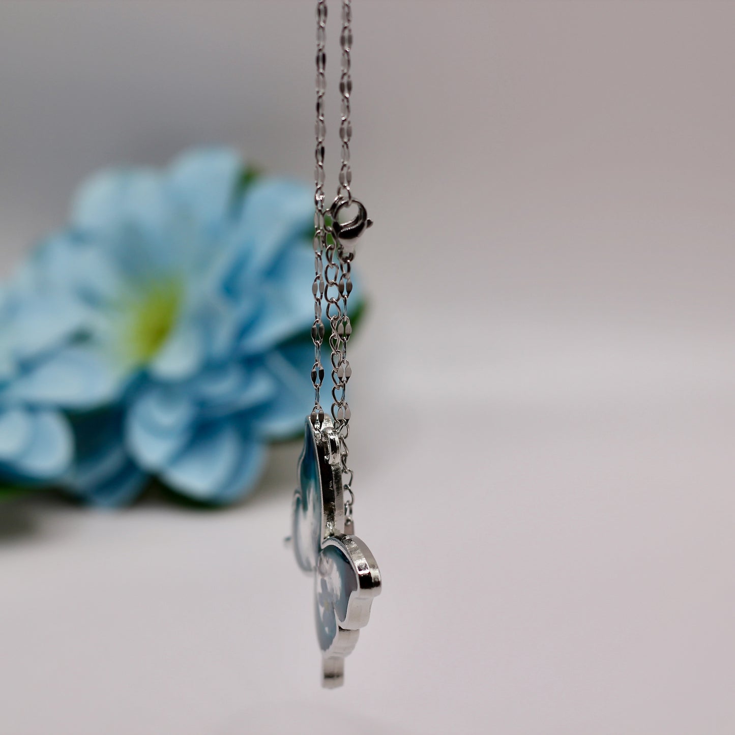 Ketting met robuuste vlinder transparant