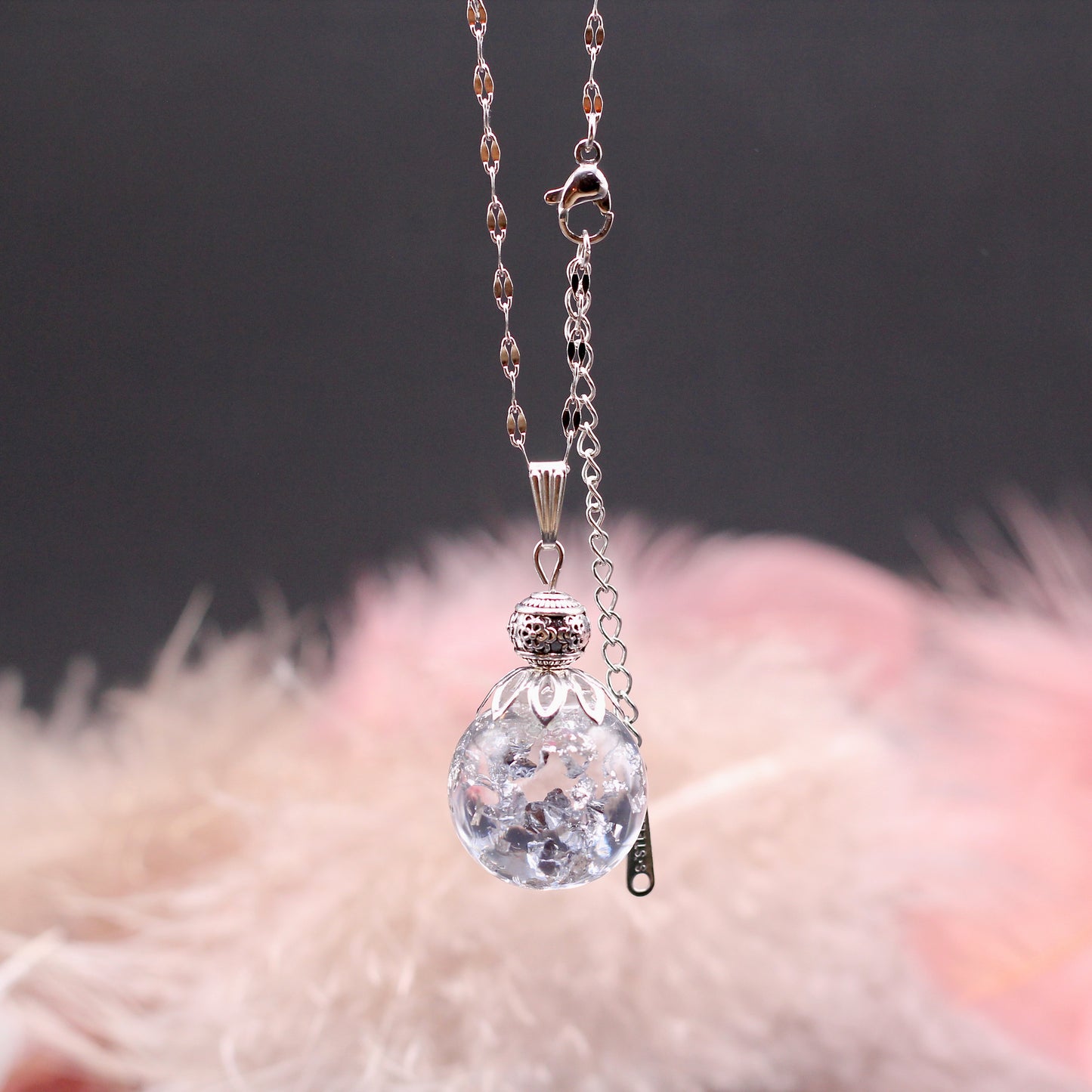 Ketting bol 'All that glitter'