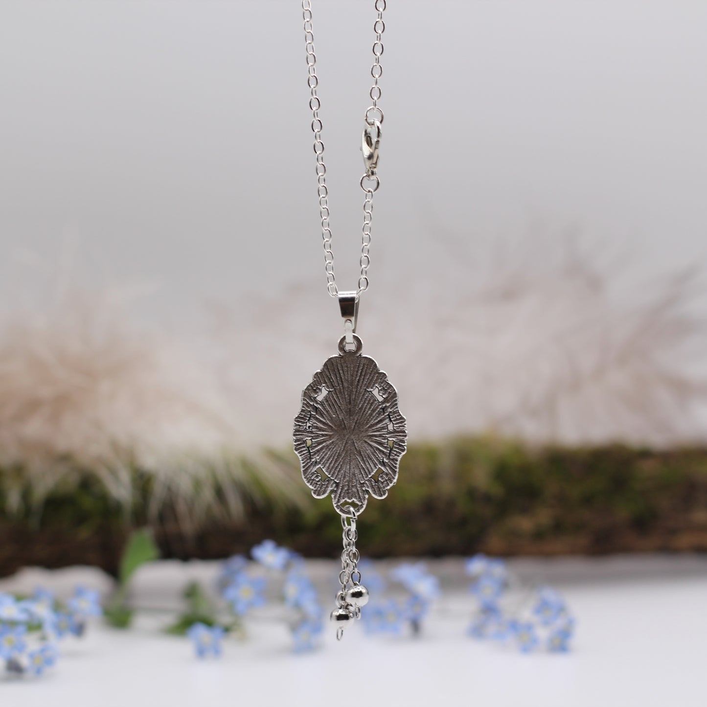Ketting brocante met vergeet-me-nietjes
