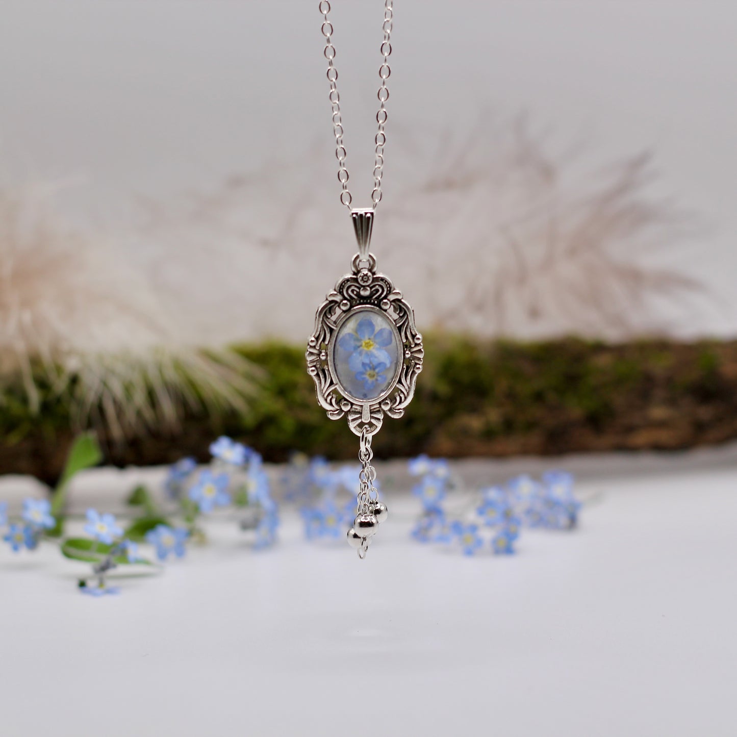 Ketting brocante met vergeet-me-nietjes