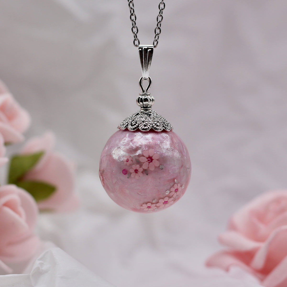Necklace 'Rosewater Whisper'
