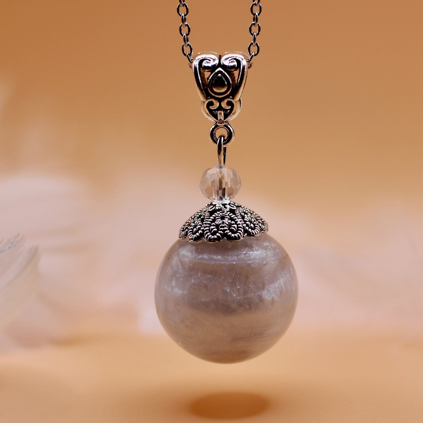 Necklace 'Silk Sonic'