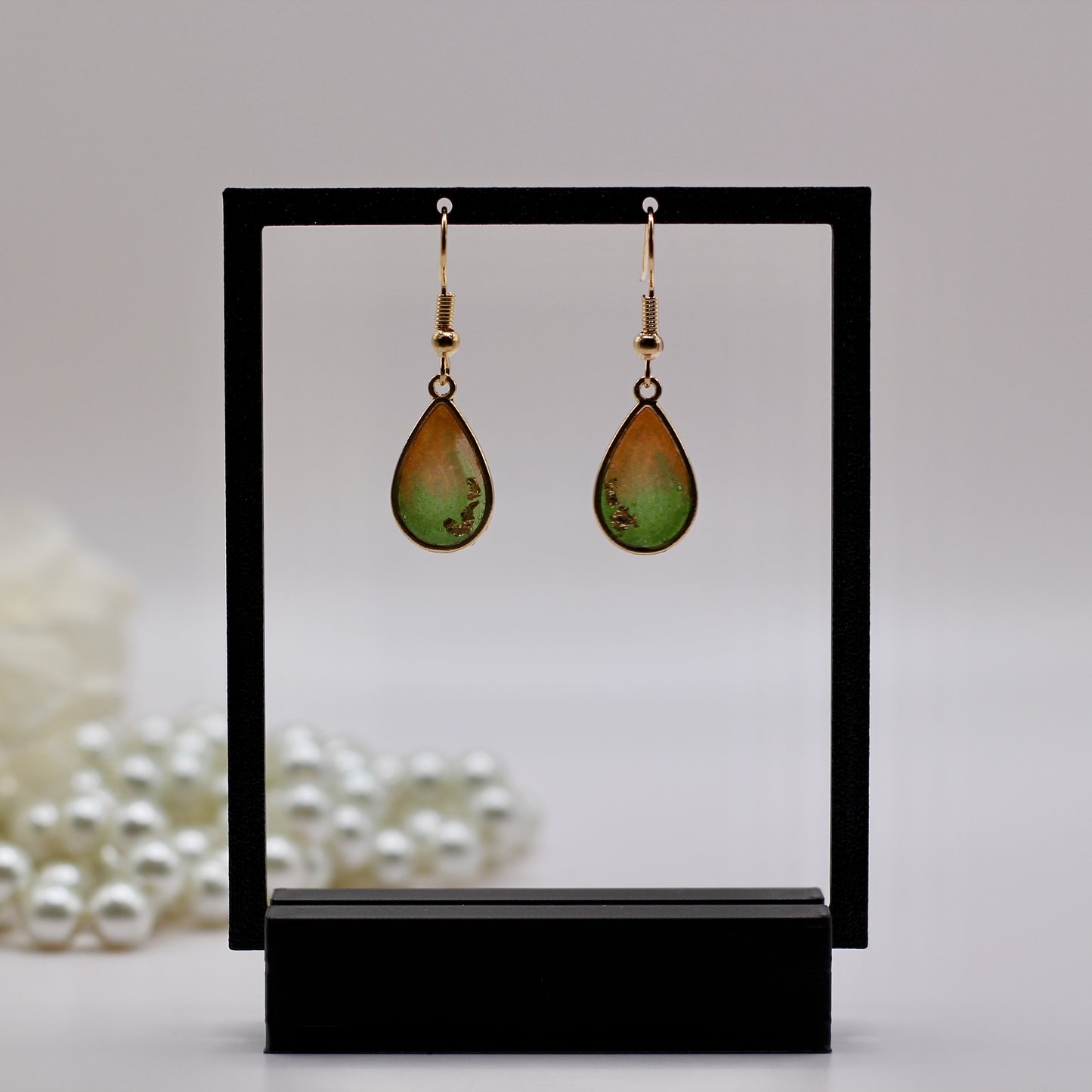 Oorbellen goud groene druppel